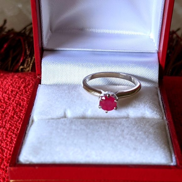 ♥️14K WHITE GOLD RUBY SOLITAIRE ENGAGEMENT RING - Picture 8 of 12